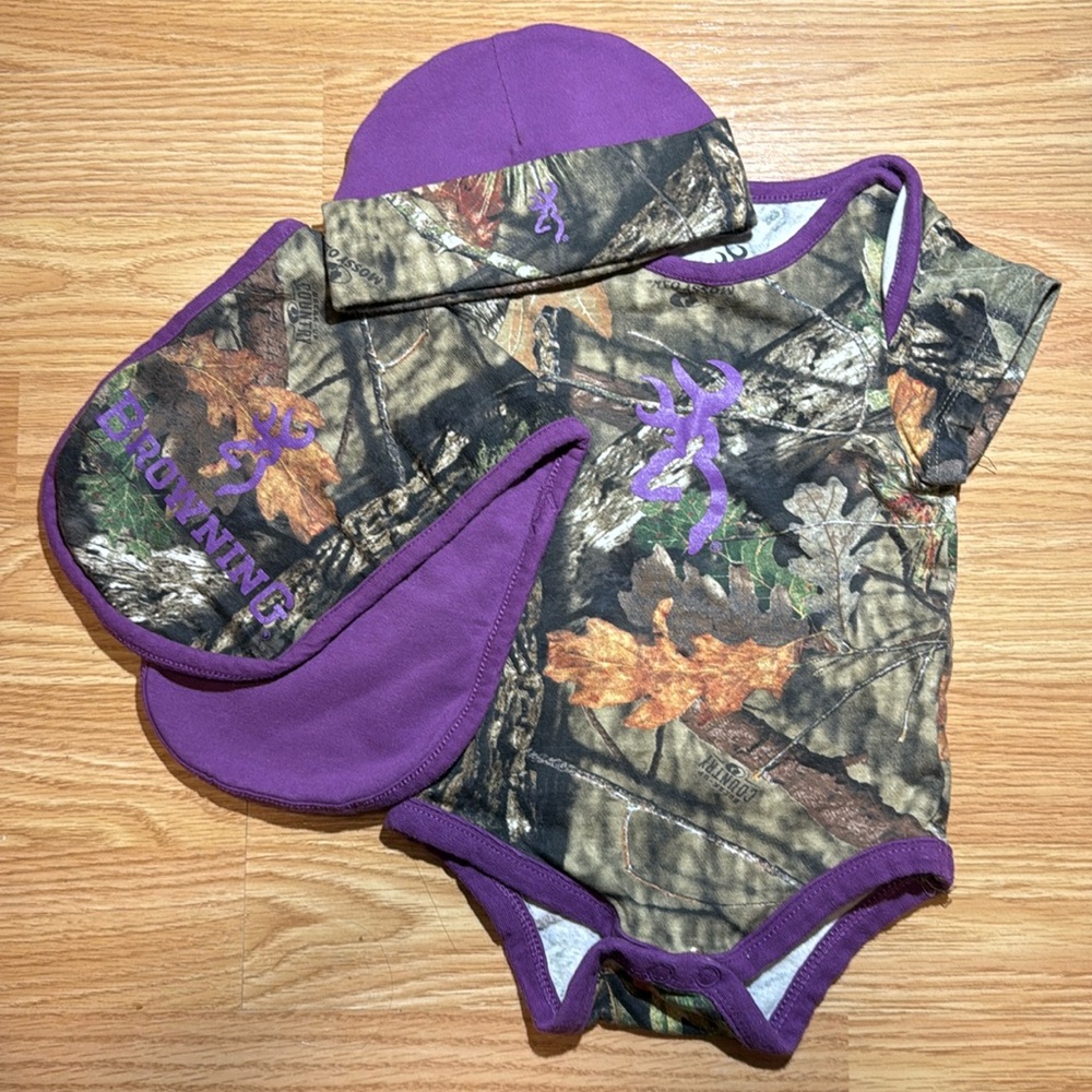 Browning onsie set w/burp cloth/hat camo w/purple trim